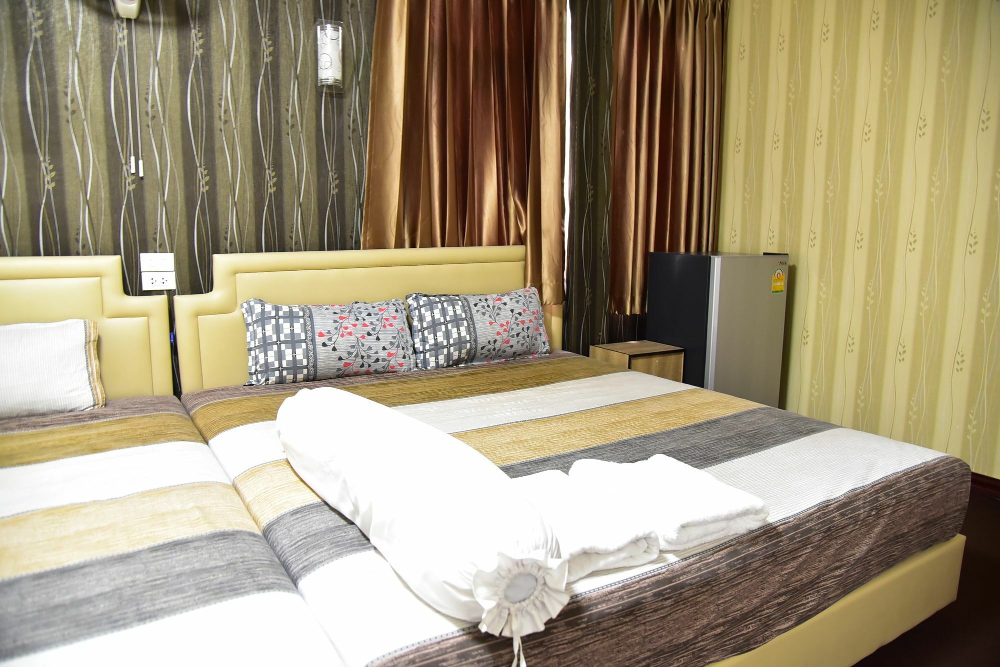 Hari Om Delhi Darbar Hotel Pattaya Ngoại thất bức ảnh